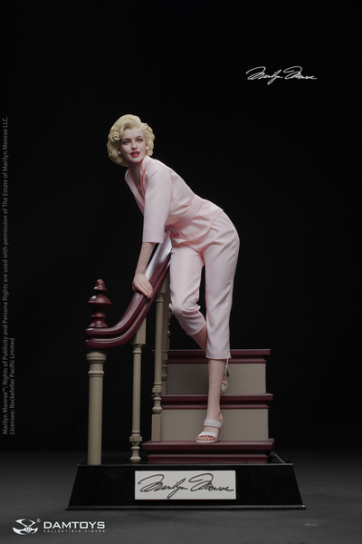 Marilyn Monroe - A Timeless Classic - 1/6 Scale Statue