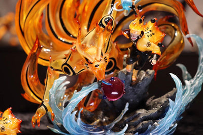 Naruto and Kyuubi 1/7 Scale Statue