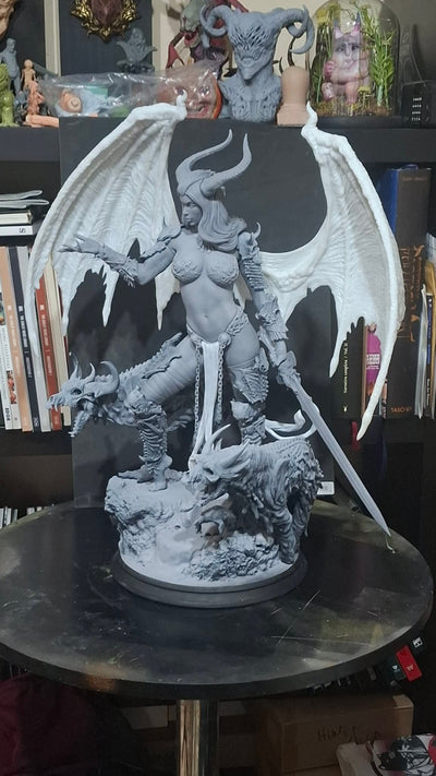 Lilith 1/4 Scale Statue by Reventure Studios