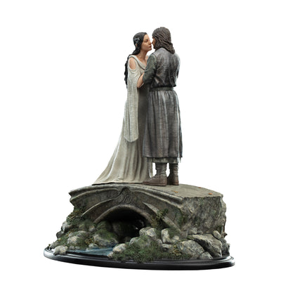 LOTR - Aragorn & Arwen Miniature Statue