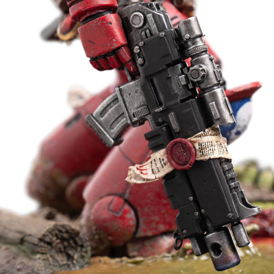 Warhammer 40,000 - Blood Angels Intercessor Sergeant 1/10 Scale Statue