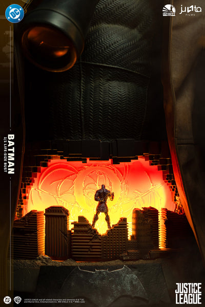 Zack Snyder's Justice League - Knightmare Batman Life-Size Bust