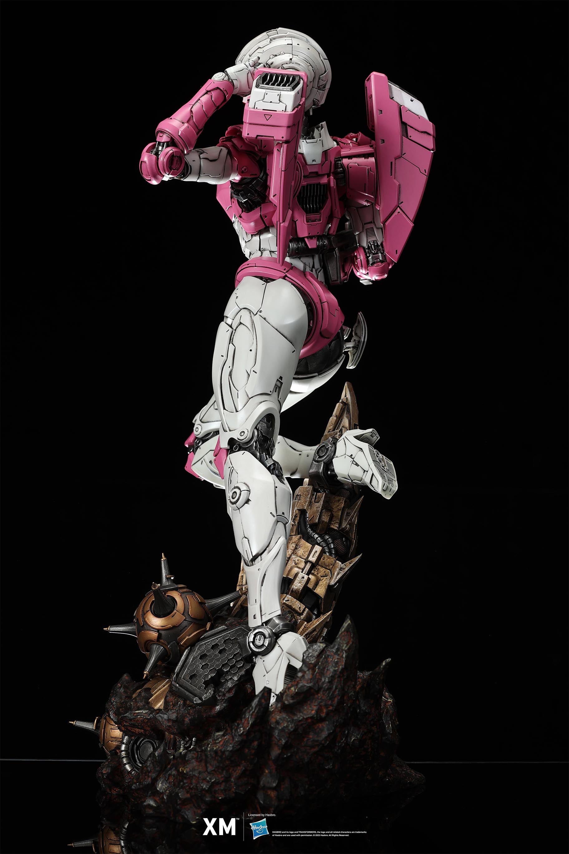 Transformers: Arcee Tenth Scale Statue - XM Studios Transformers: Arcee Tenth Scale Statue - XM Studios