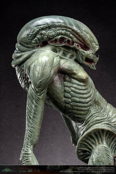 Newborn Alien 1/3 Scale Statue by DeepMyth