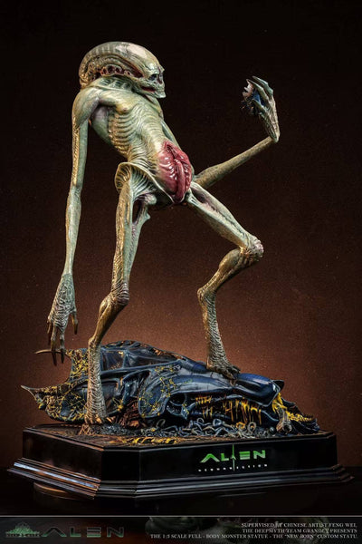 Newborn Alien 1/3 Scale Statue by DeepMyth