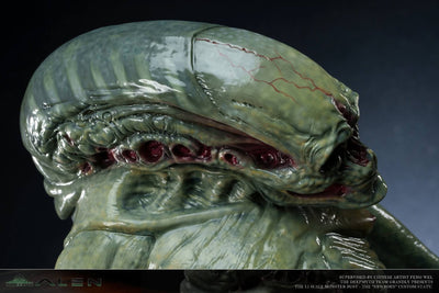 Newborn Alien 1/3 Scale Statue by DeepMyth