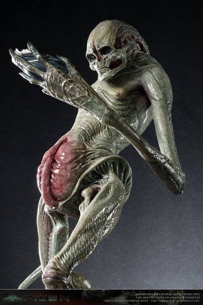 Newborn Alien 1/3 Scale Statue by DeepMyth