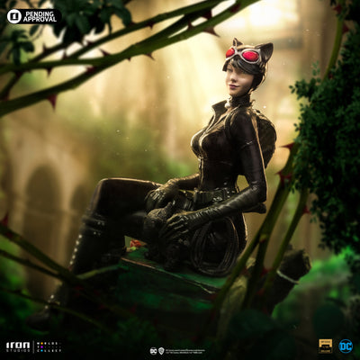 Gotham City Sirens - Catwoman Deluxe Art Scale 1/10