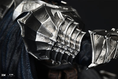 Dark Knights of Steel - Bruce Wayne 1/4 Scale Statue