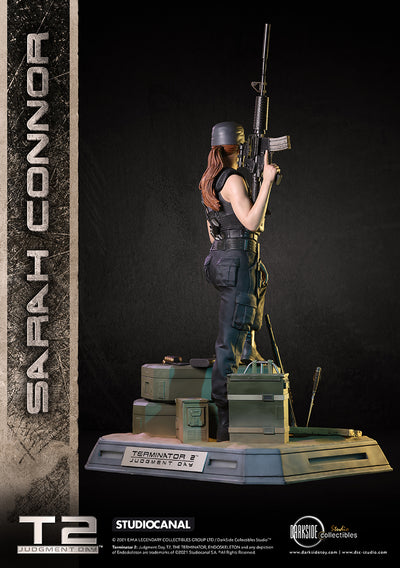 Terminator 2: Judgement Day - Sarah Connor EXCLUSIVE 1/3 Scale Statue