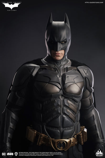 The Dark Knight - Batman (Ultimate Ed. - Armory) Life-Size Statue