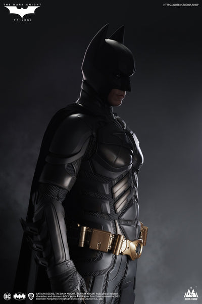 The Dark Knight - Batman (Ultimate Ed. - Armory) Life-Size Statue