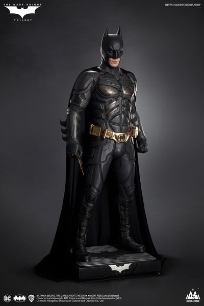 The Dark Knight - Batman (Ultimate Ed. - Armory) Life-Size Statue