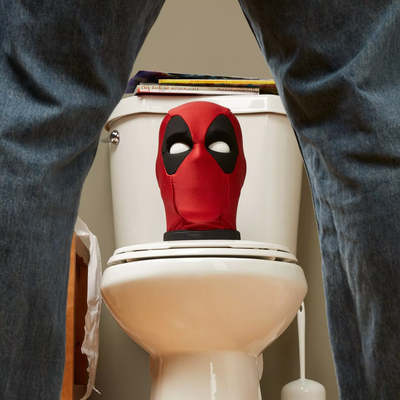 Marvel Legends Series - Deadpool Premium Interactive Head
