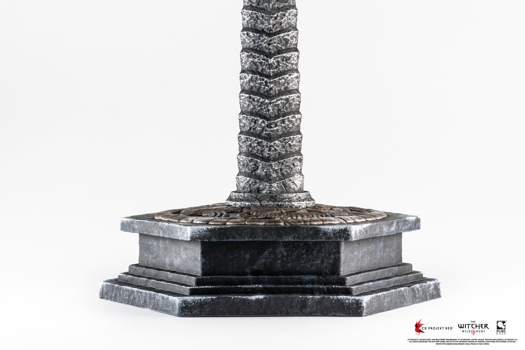 The Witcher 3 - Eredin Helmet Life-Size Replica