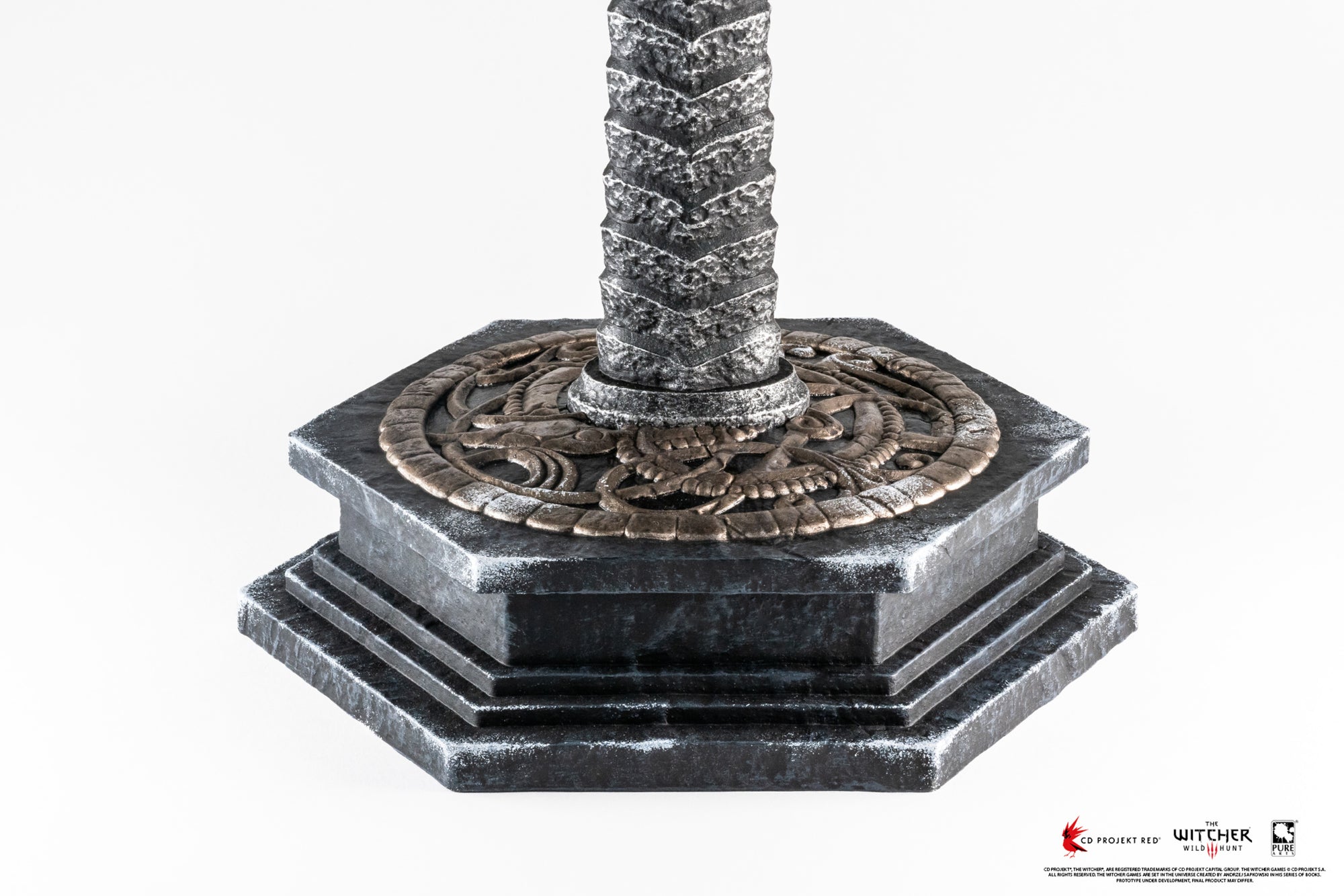 The Witcher 3 - Eredin Helmet Life-Size Replica