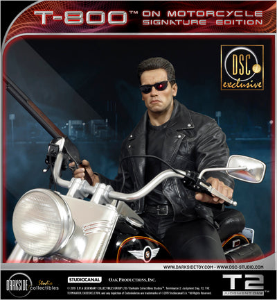Terminator 2 - T-800 on Motorcycle (Exclusive) Signature Edition 1/4 Scale Statue