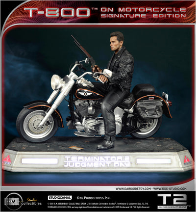 Terminator 2 - T-800 on Motorcycle (Regular) Signature Edition 1/4 Scale Statue