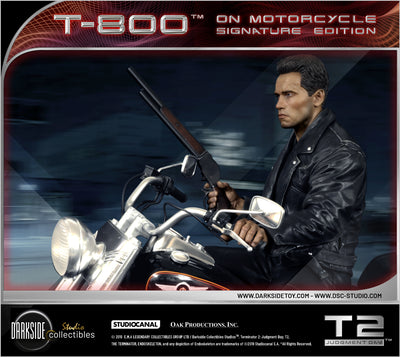 Terminator 2 - T-800 on Motorcycle (Regular) Signature Edition 1/4 Scale Statue