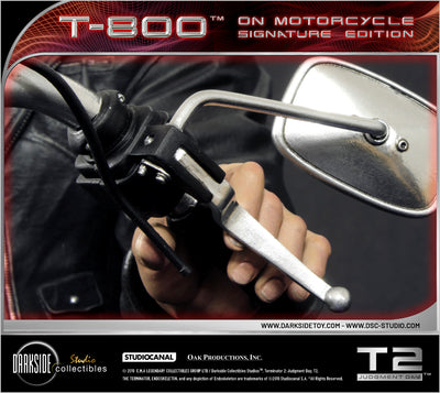Terminator 2 - T-800 on Motorcycle (Exclusive) Signature Edition 1/4 Scale Statue