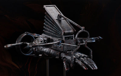 Berserk - Guts Prosthetic Limb 1/1 Replica Statue