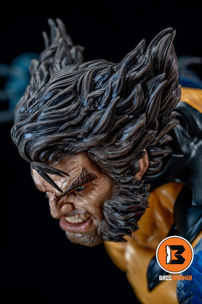 Ultimate Wolf 1/4 Scale Statue