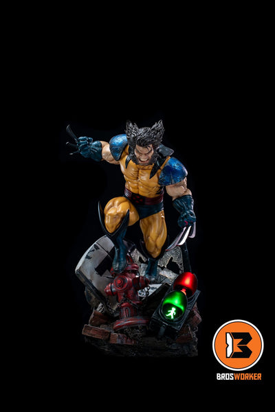 Ultimate Wolf 1/4 Scale Statue