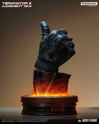 T-800 (Ver. 3) Battle Damaged (Mechanical) Life-Size Bust by Queen Studios