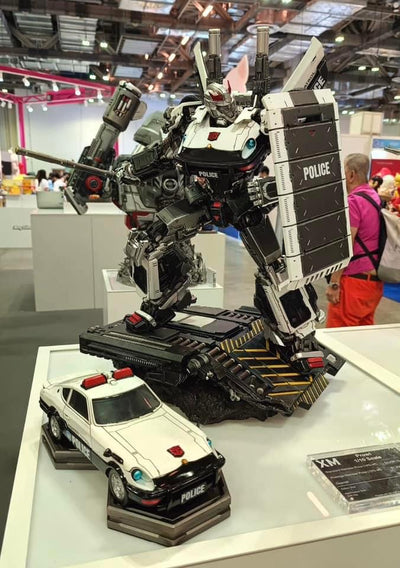 Transformers - Prowl 1/10 Scale Statue