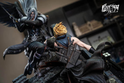 Final Fantasy VII Remake - Cloud vs. Sephiroth Statue