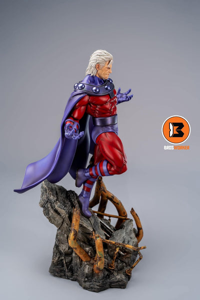 Ultimate Magneto 1/4 Scale Statue by Brosworker Studio