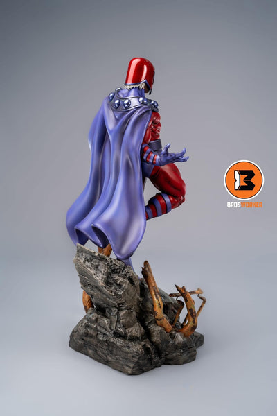 Ultimate Magneto 1/4 Scale Statue by Brosworker Studio