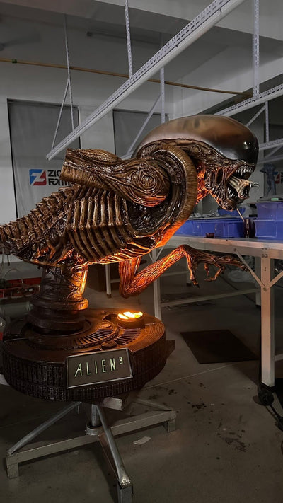 Dog Alien Life-Size Bust by Deep Myth