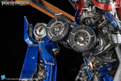 Transformers: Revenge of the Fallen - Optimus Prime vs. Megatron Statue