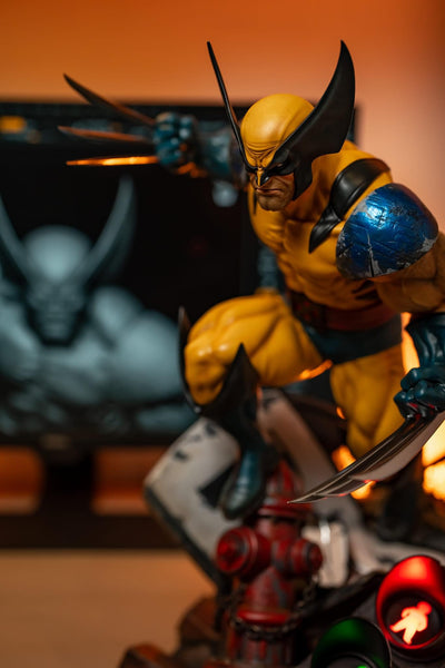 Ultimate Wolf 1/4 Scale Statue