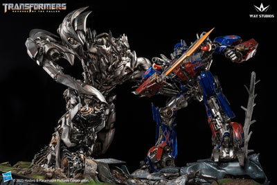 Transformers: Revenge of the Fallen - Optimus Prime vs. Megatron Statue