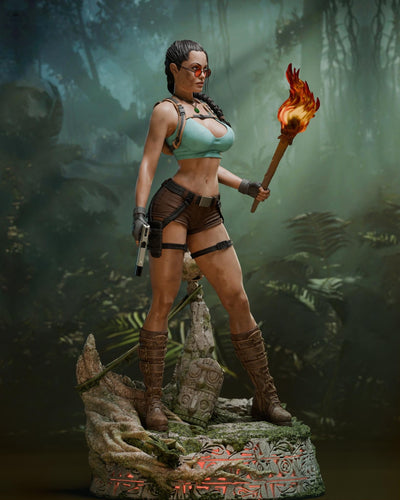 Lara Croft 1/4 Scale Statue