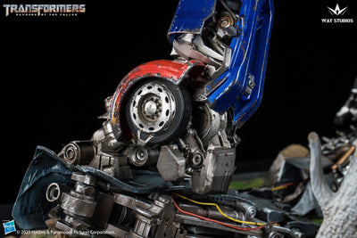Transformers: Revenge of the Fallen - Optimus Prime vs. Megatron Statue