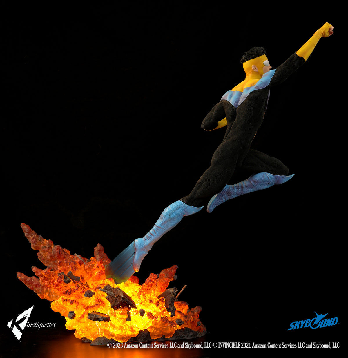 Invincible - Mark Grayson 1/4 Scale Statue - Spec Fiction Shop