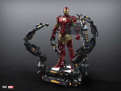 Iron Man - Suit Up (Ver. B) 1/4 Scale Statue
