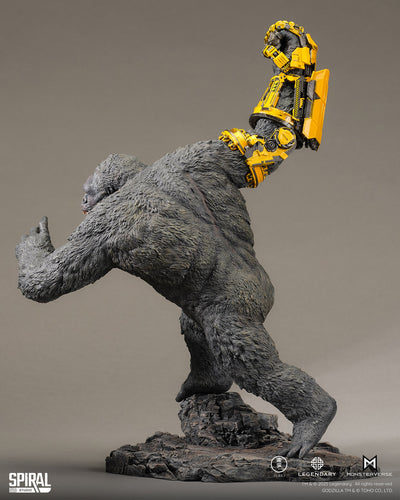 Godzilla x Kong: The New Empire - Kong 2024 (B.E.A.S.T. Glove Version) Statue