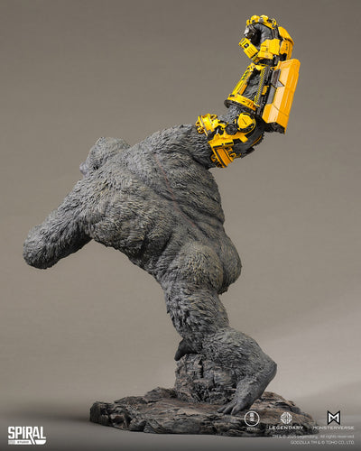 Godzilla x Kong: The New Empire - Kong 2024 (B.E.A.S.T. Glove Version) Statue