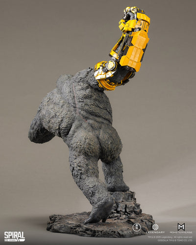 Godzilla x Kong: The New Empire - Kong 2024 (B.E.A.S.T. Glove Version) Statue
