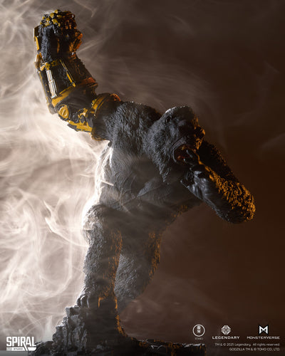 Godzilla x Kong: The New Empire - Kong 2024 (B.E.A.S.T. Glove Version) Statue