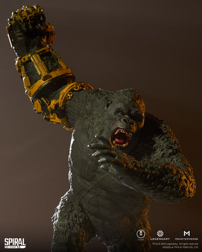 Godzilla x Kong: The New Empire - Kong 2024 (B.E.A.S.T. Glove Version) Statue