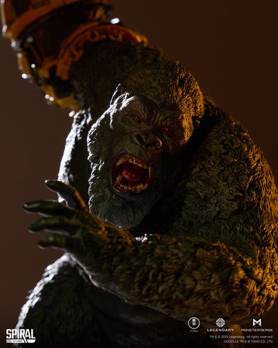 Godzilla x Kong: The New Empire - Kong 2024 (B.E.A.S.T. Glove Version) Statue