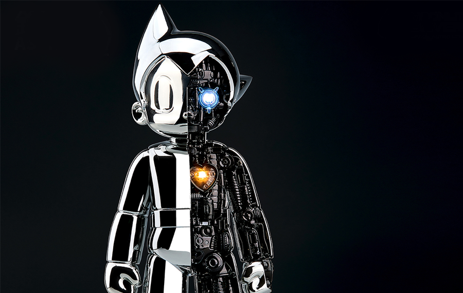 Space Astro Boy (Moonlit Silver) Statue