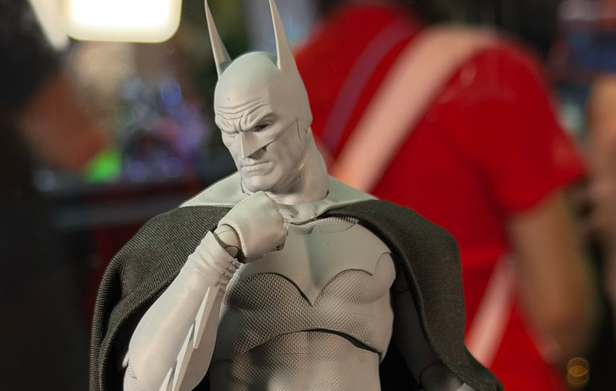Batman (Alex Ross) InArt 1/12 Scale Figure