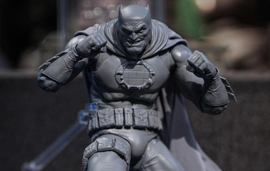 Batman: The Dark Knight Returns (1986) - Batman InArt 1/12 Scale Figure