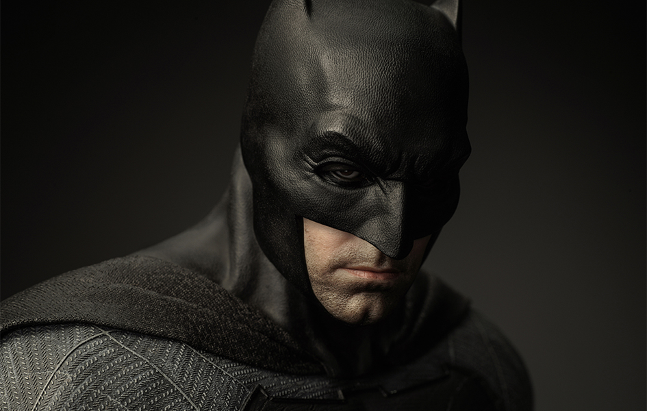 Batman v Superman (2016) - Batman InArt 1/6 Scale Figure - Spec